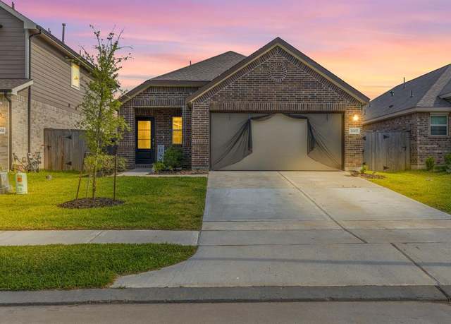 Property at 2007 Ballesteros St, Crosby, TX 77532, 4 beds, 2 baths