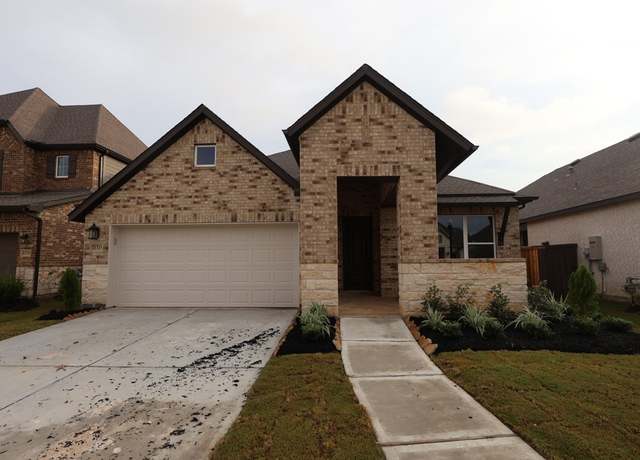 Property at 12323 Palmetto Dr, Mont Belvieu, TX 77523, 3 beds, 2.5 baths