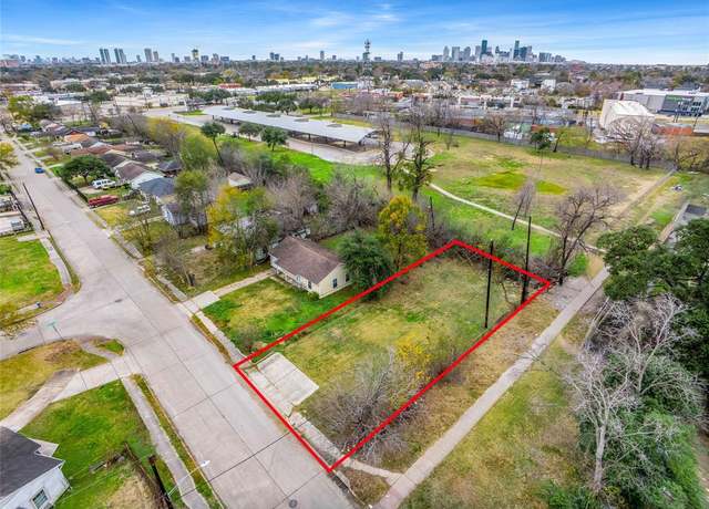 Property at 4015 Porter St, Houston, TX 77021