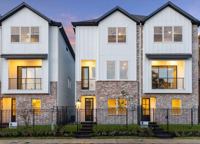 Property at 139 Eastwood St, Houston, TX 77011, 3 beds, 3.5 baths