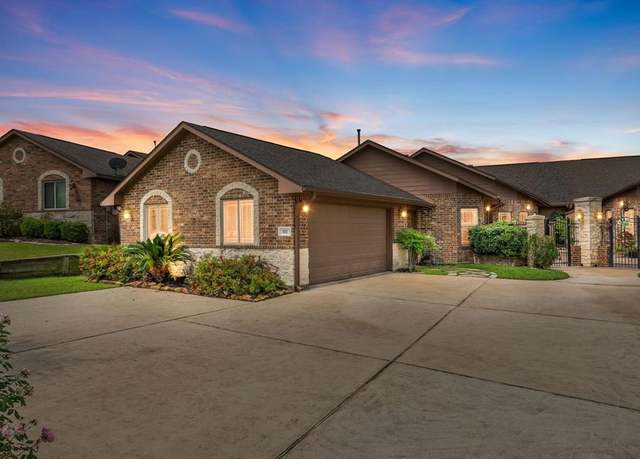 Property at 111 Bessie Price Owens Dr, Montgomery, TX 77356, 3 beds, 2.5 baths