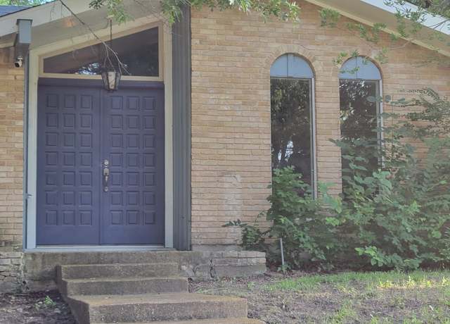 Property at 3204 Greenbriar Ln, Plano, TX 75074, 3 beds, 2 baths