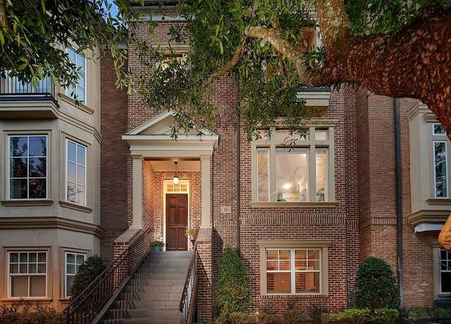Property at 75 Colonial Row Dr, The Woodlands, TX 77380, 3 beds, 3.5 baths