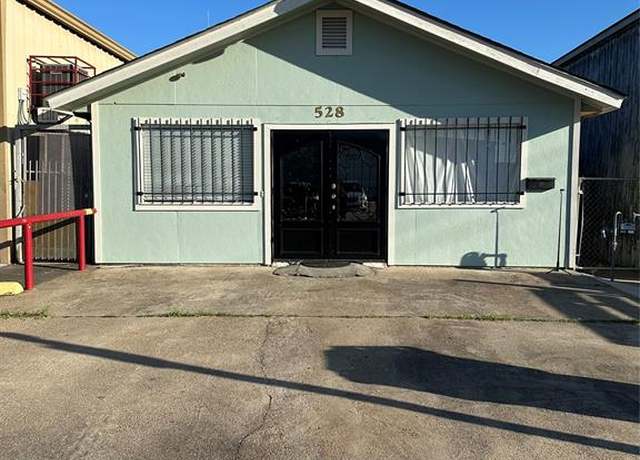 Property at 528 Kentucky St, Houston, TX 77587, 4 beds, 2 baths