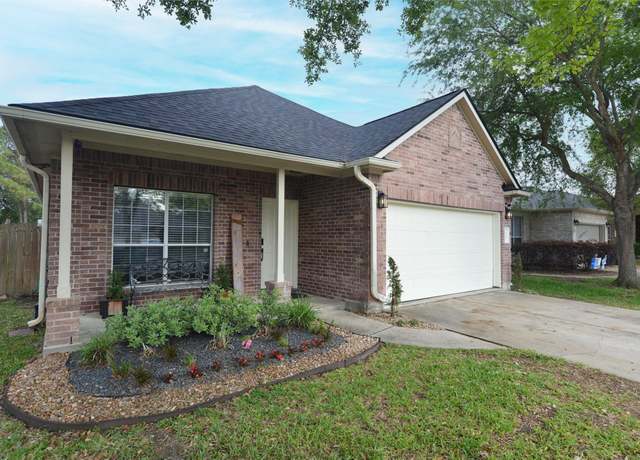 Property at 6743 Hidden Colony Ln, Dickinson, TX 77539, 3 beds, 2 baths