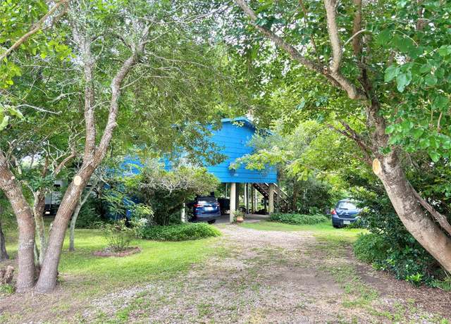 Property at 491 Carancahua Dr, Palacios, TX 77465, 2 beds, 1 bath
