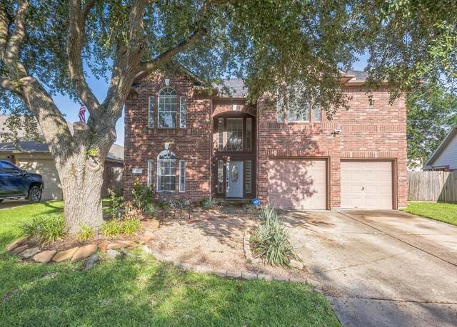 Property at 7922 Bighorn St, Baytown, TX 77521, 4 beds, 2.5 baths