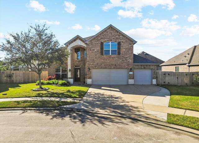 Property at 6303 Wood Creek Ln, League City, TX 77573, 4 beds, 2.5 baths