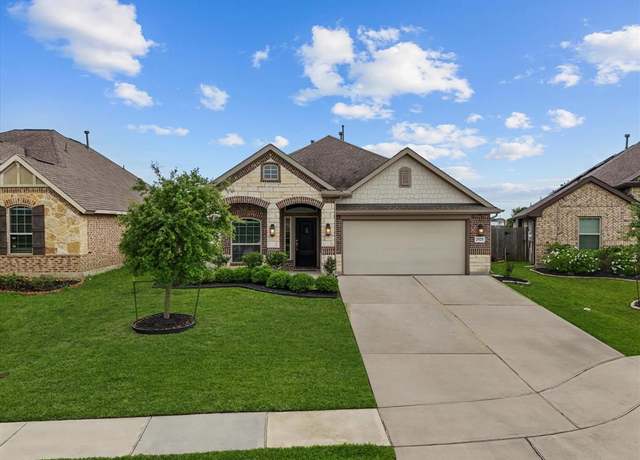 Property at 2925 Millstream Ct, Dickinson, TX 77539, 3 beds, 2 baths