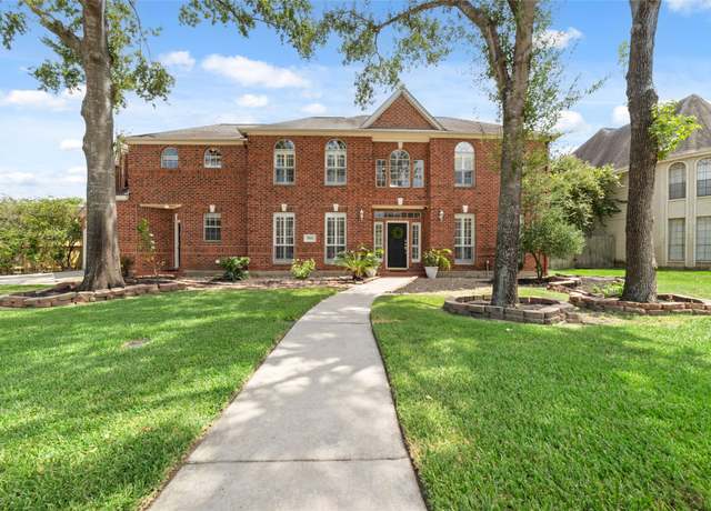 Property at 7923 Vintage Creek Dr, Spring, TX 77379, 5 beds, 3.5 baths