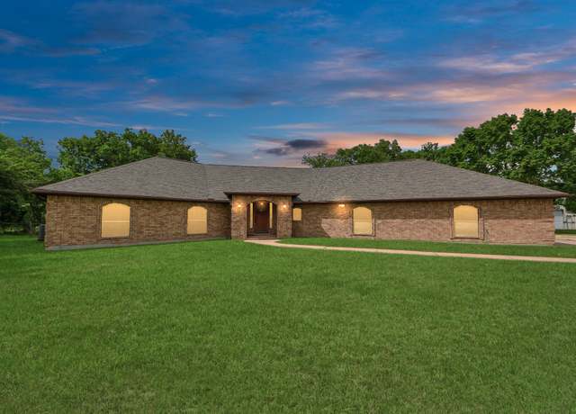 Property at 7825 Hughes Ranch Rd, Pearland, TX 77581, 4 beds, 3 baths