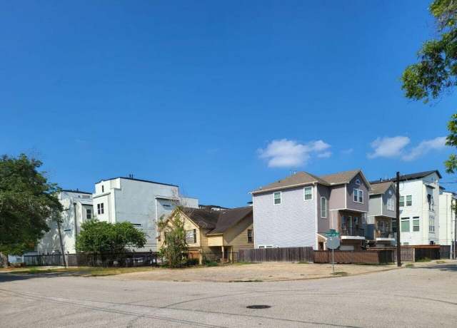 Property at 2224 Stuart St, Houston, TX 77002
