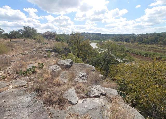 Property at 1102 Cliffview Dr, Spicewood, TX 78669
