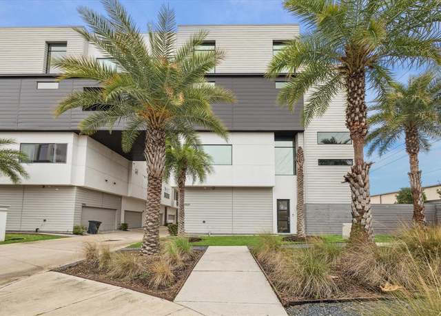 Property at 5929 E Post Oak Ln, Houston, TX 77055, 4 beds, 4.5 baths