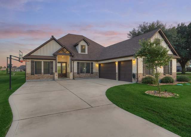 Property at 11573 Grand View Dr, Montgomery, TX 77356, 4 beds, 3 baths