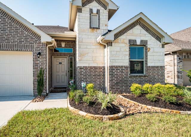 Property at 314 Polar Bear Trl, Crosby, TX 77532, 4 beds, 2.5 baths