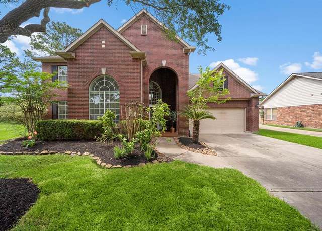 Property at 9414 Shadow Gate Ln, Houston, TX 77040, 6 beds, 3.5 baths