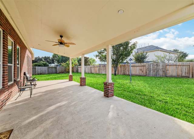 Property at 21739 W Mulberry Field Cir, Cypress, TX 77433, 4 beds, 3 baths