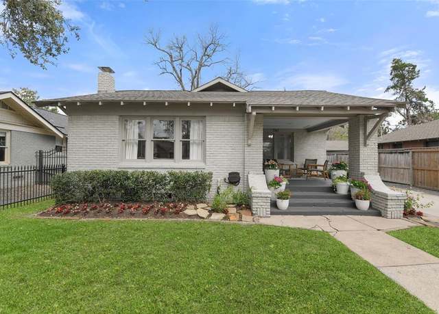 Property at 741 E 16th St, Houston, TX 77008, 3 beds, 2 baths