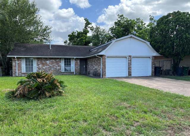 Property at 1611 W Gulf Bank Rd, Houston, TX 77088, 3 beds, 1.5 baths
