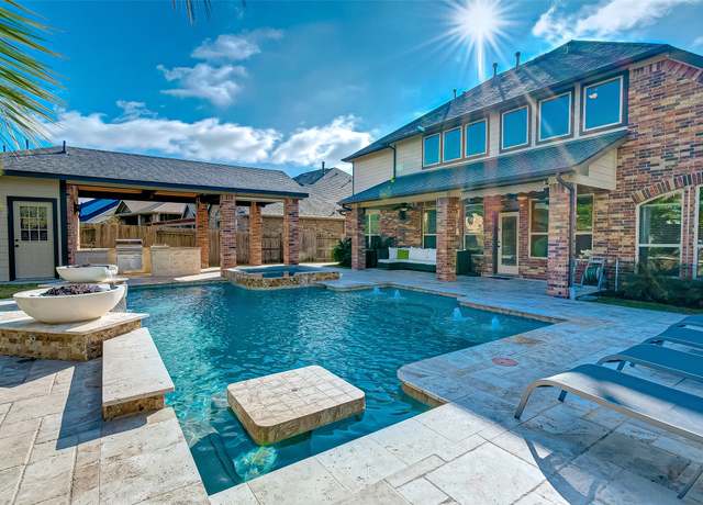 Property at 9915 St Romain Dr, Katy, TX 77494, 5 beds, 4 baths