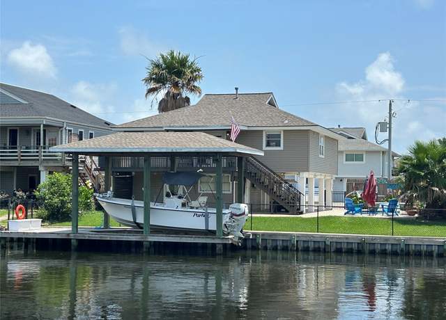 Property at 1039 Redfish St, Bayou Vista, TX 77563, 3 beds, 2.5 baths