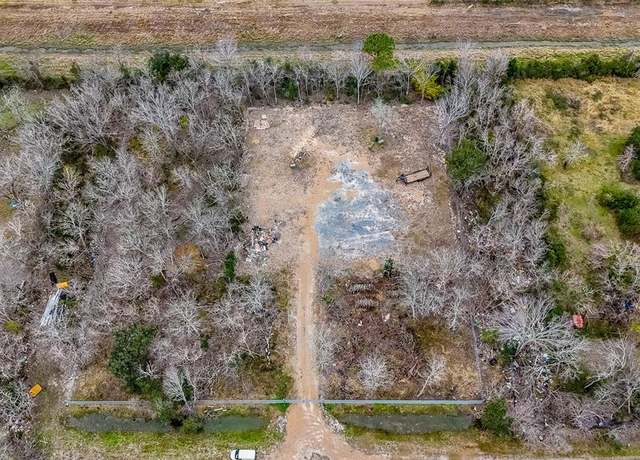 Property at 1815 19th St, Dickinson, TX 77539
