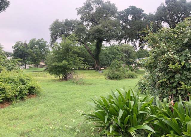 Property at 443 N Washington St, La Grange, TX 78945