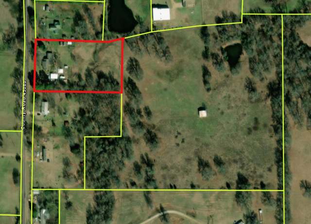 Property at 45080 Co Rd, Paris, TX 75411