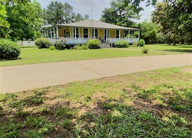 Property at 29503 Kickapoo Meadows Ln, Waller, TX 77484, 2 beds, 2 baths