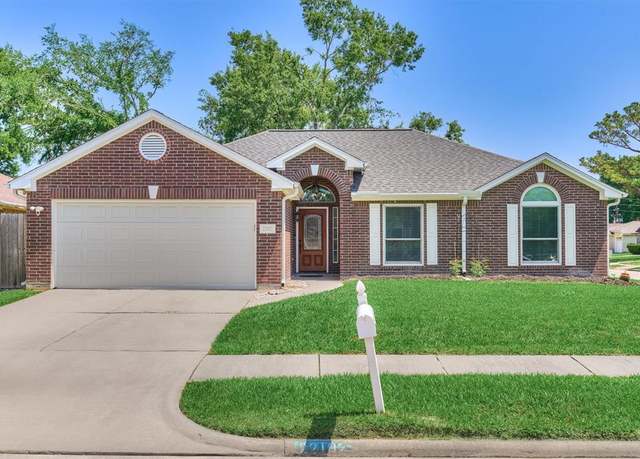 Property at 22102 Nobles Crossing Dr, Spring, TX 77373, 3 beds, 2 baths