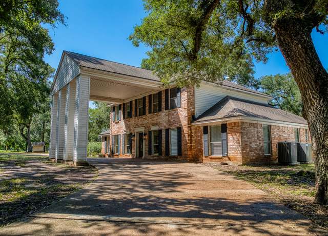 Property at 6510 Fm 3012, Wharton, TX 77488, 5 beds, 3.5 baths