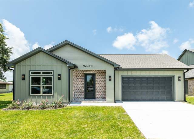 Property at 5206 4th St, Danbury, TX 77534, 3 beds, 2 baths