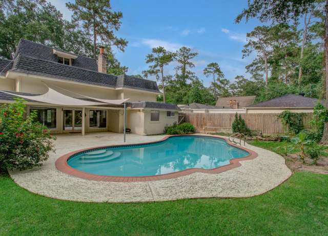 Property at 10523 Fawnview Dr, Houston, TX 77070, 4 beds, 4 baths