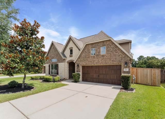 Property at 123 Shane St, Montgomery, TX 77316, 4 beds, 3.5 baths
