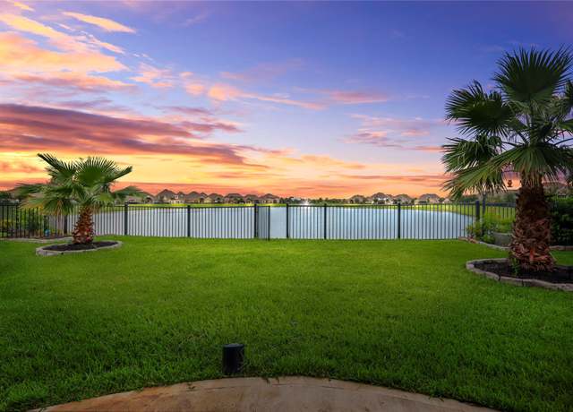 Property at 4802 Wagtail Way Ln, League City, TX 77573, 4 beds, 4 baths