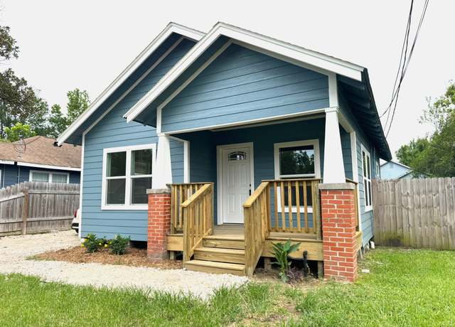 Property at 305 Stimpson Ave, Baytown, TX 77520, 2 beds, 1 bath