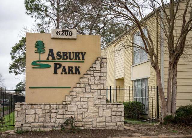 Property at 6200 W Tidwell Rd #1701, Houston, TX 77092, 2 beds, 2 baths