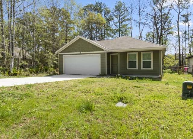 Property at 37 Firewood Rd, Huntsville, TX 77340, 3 beds, 2 baths