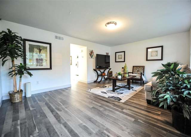 Property at 12633 Memorial Dr #71, Houston, TX 77024, 2 beds, 1 bath