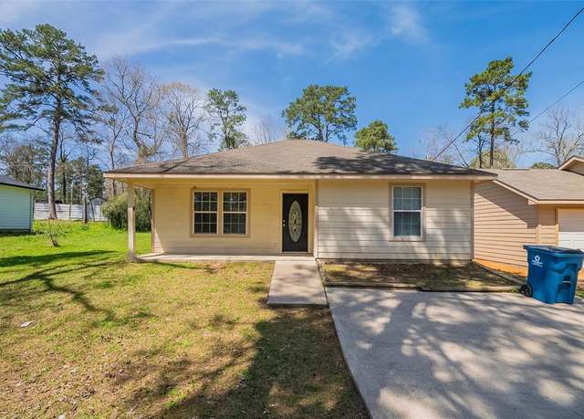 Property at 10733 Royal York Dr, Conroe, TX 77303, 2 beds, 1 bath