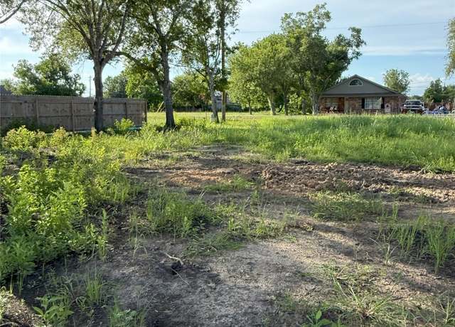 Property at 410 Texas Ave, Rosharon, TX 77583