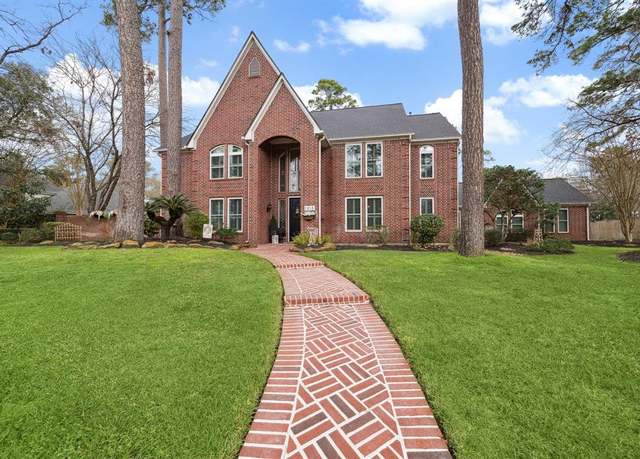 Property at 1918 Seven Maples Dr, Kingwood, TX 77345, 5 beds, 4 baths