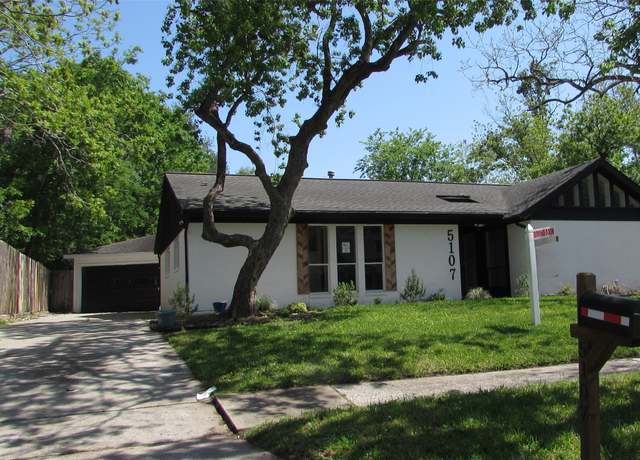 Property at 5107 Tashkent Dr, Friendswood, TX 77546, 3 beds, 2 baths