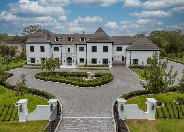 Property at 8146 Thompson Lake Dr, Missouri City, TX 77459, 8 beds, 9.5 baths