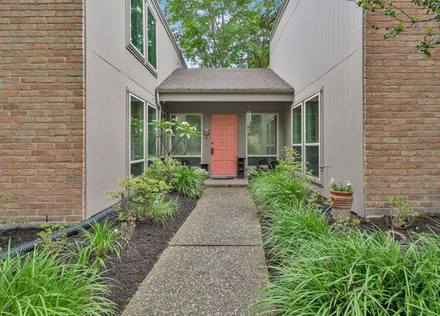Property at 11414 Cedar Creek Dr, Houston, TX 77077, 3 beds, 2.5 baths