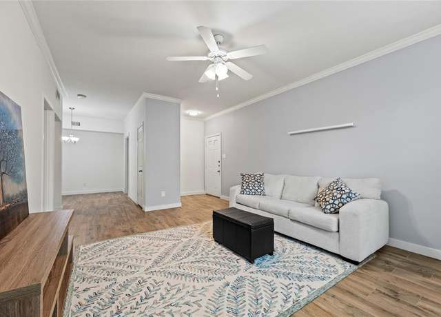 Property at 2255 Braeswood Park Dr #240, Houston, TX 77030, 1 bed, 1 bath