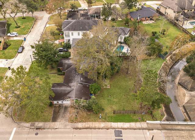 Property at 8802 Lanell Ln, Spring Valley Village, TX 77055, 3 beds, 2 baths