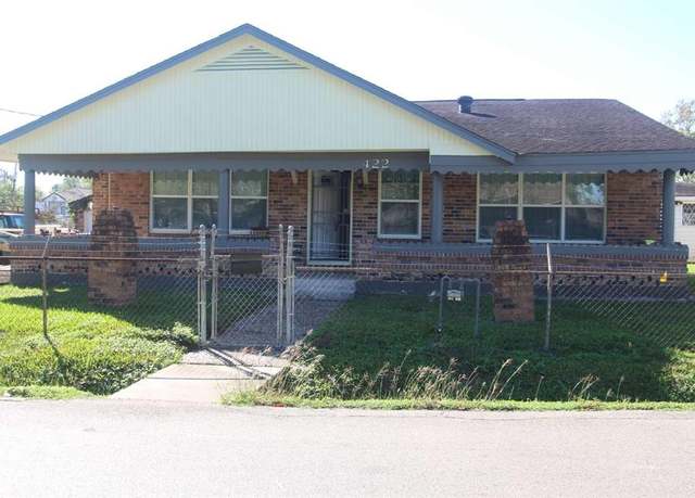 Property at 422 Tennessee St, Houston, TX 77029, 6 beds, 3 baths