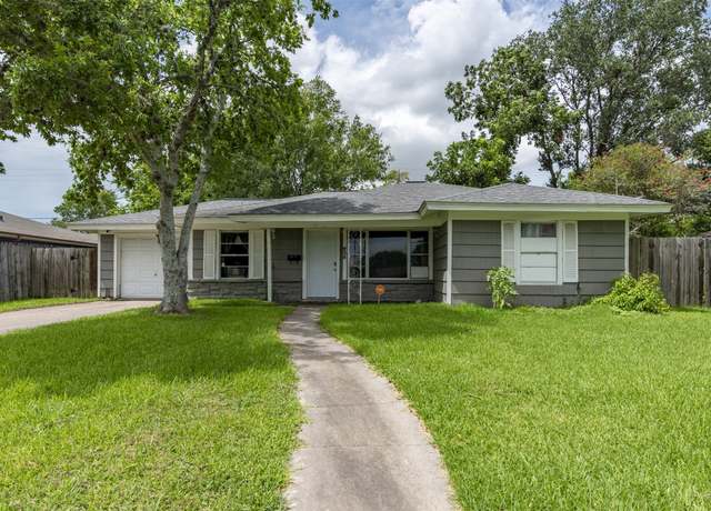 Property at 908 W Lobit St, Baytown, TX 77520, 3 beds, 1 bath